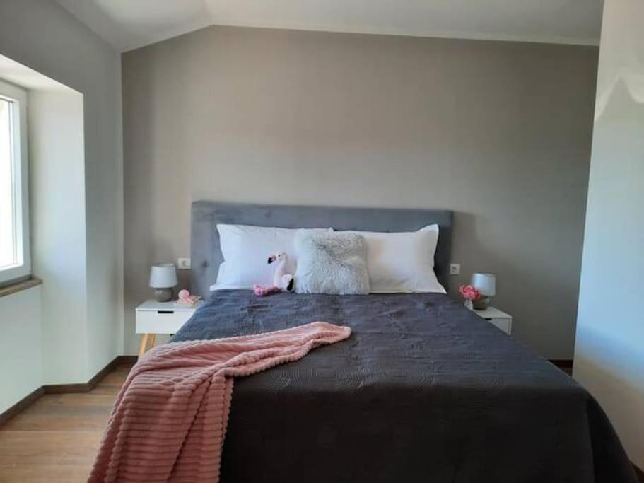Holiday Home For 8 People, Pool + Sea View Vilanija エクステリア 写真