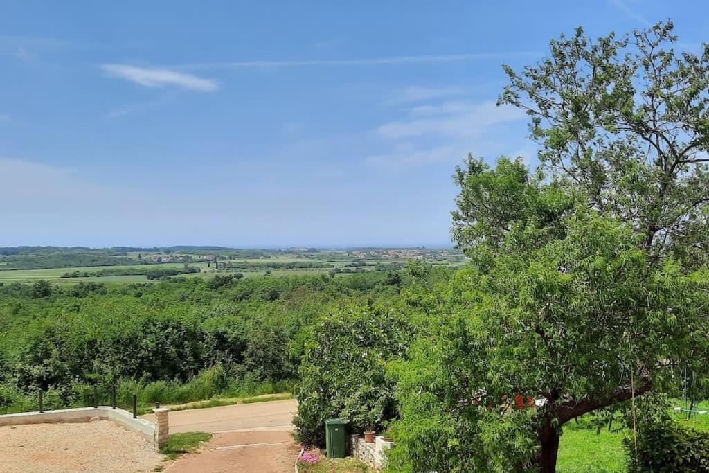 Holiday Home For 8 People, Pool + Sea View Vilanija エクステリア 写真