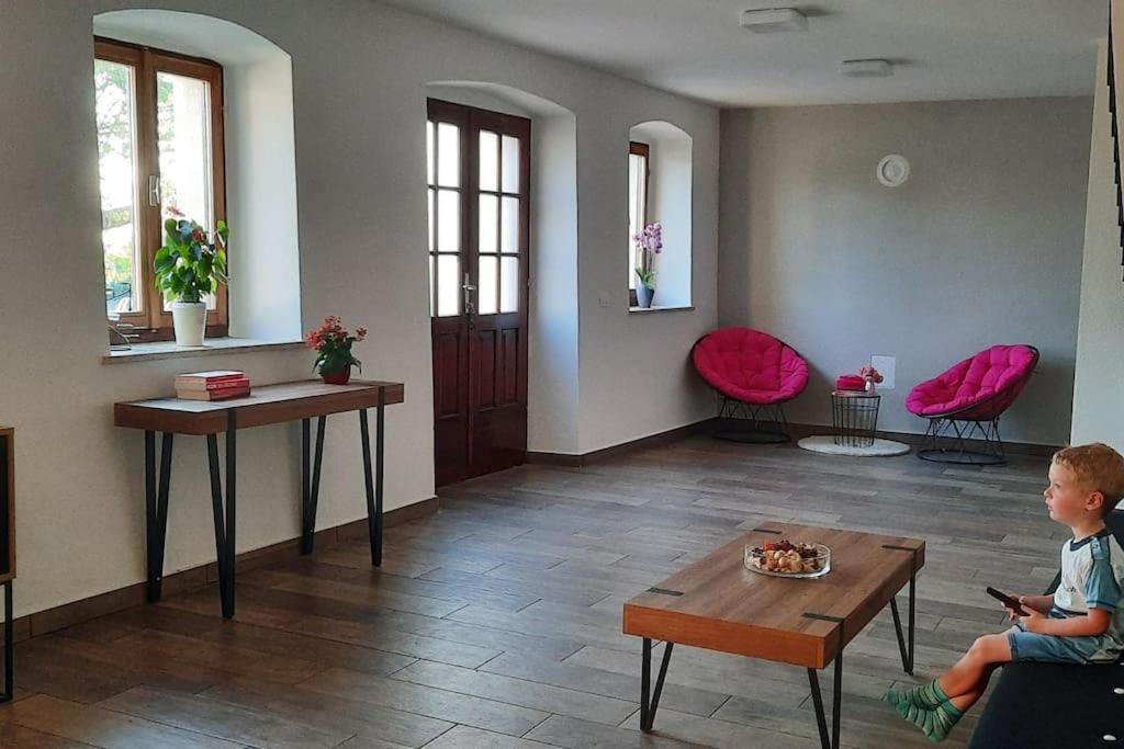 Holiday Home For 8 People, Pool + Sea View Vilanija エクステリア 写真