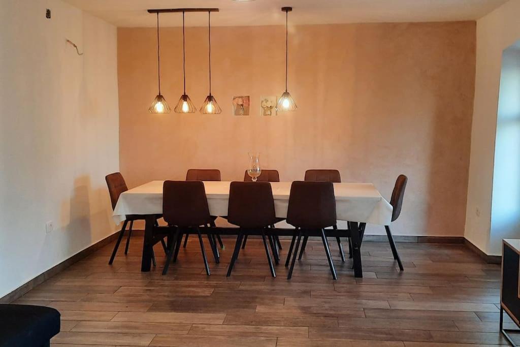 Holiday Home For 8 People, Pool + Sea View Vilanija エクステリア 写真