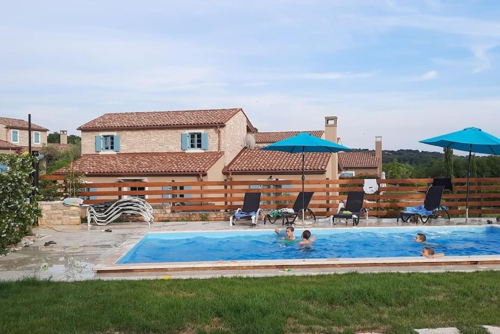Holiday Home For 8 People, Pool + Sea View Vilanija エクステリア 写真