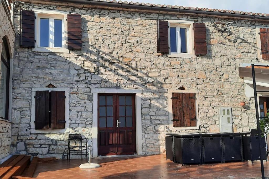 Holiday Home For 8 People, Pool + Sea View Vilanija エクステリア 写真